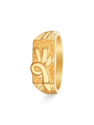 Attractive Mens Gold Ring