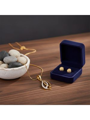 Modish Interwine Gold Diamond Pendant