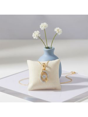 Vougish Oval Gold Diamond Pendant