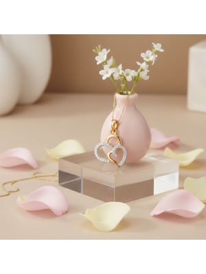 Fashionate Hearty Gold Diamond Pendant