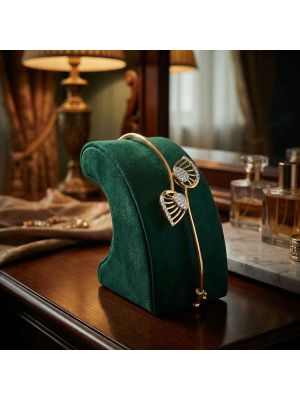 Trendy Twin Floral Diamond Gadi