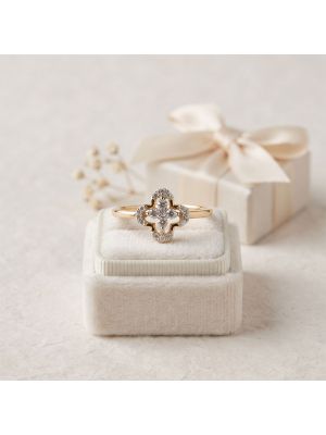 Shining Leaf Clover Diamond Ring