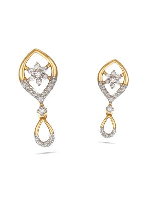Enticing Trendy Diamond Earring