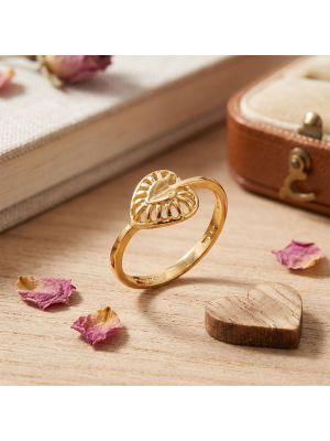 Ladies Casting Heart Gold Ring