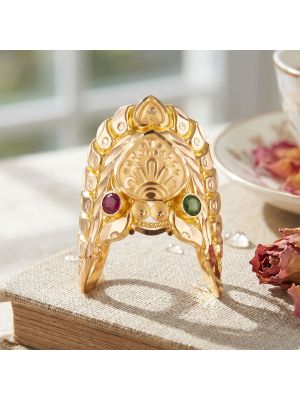 Traditional Crown Ladies Gold Ring