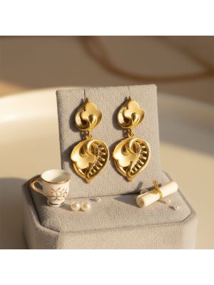 Elegant Gold Floral Drop Earrings