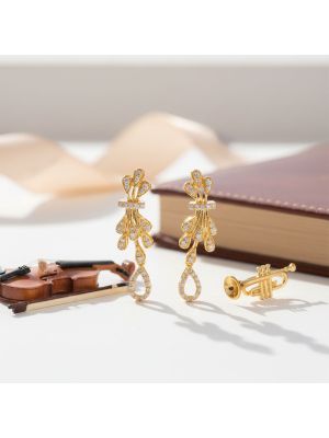 Elegant Floral Spray Gold Drops