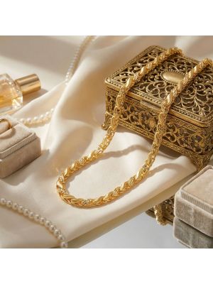 Fancy Heartin Leaf Gold Chain