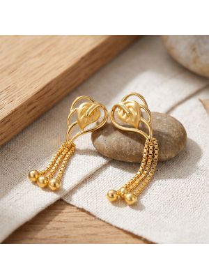 Alluring Casting Leaf Gold Earrings