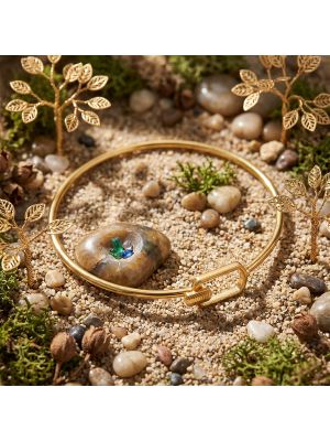 Stylish Ladies Casting Gold Gadi