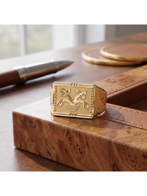Regal Floral Motif Gold Ring