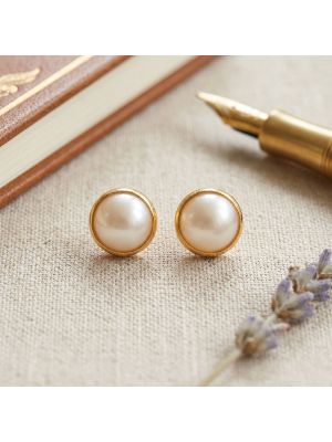 Women's Casual Gold Pearl Stud Earrings