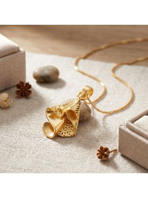 Women's Flower Petal Gold Dollar