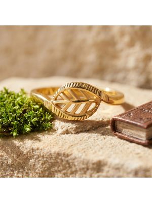 Women's Leaf Signet Gold Casting Ring