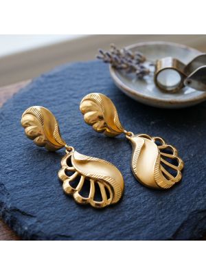 Bold Paisley Drop Casting Gold Drops