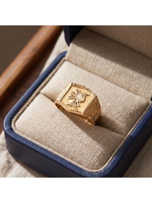 Radiant Avian Motif Gold Ring
