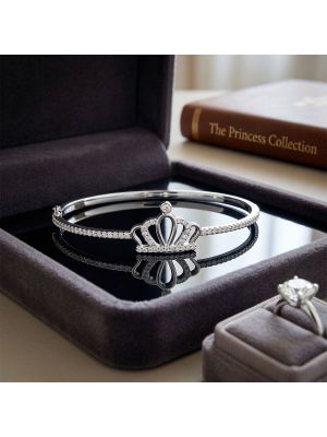 Crown Motif Silver Stone Gadi