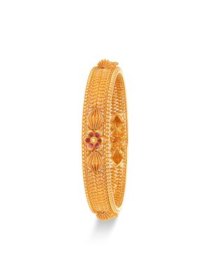 Elegant Gold Bangle