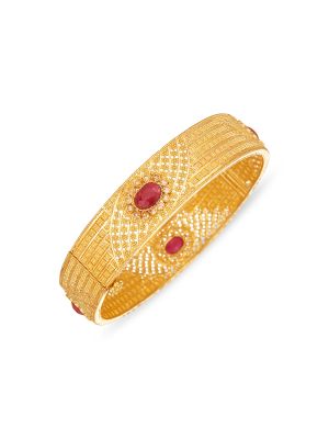 Traditional Grand Gold Bangle-hover