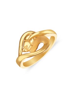 Stylish Gold Ring-hover