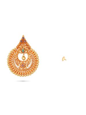 Traditional Enchanting Gold Earrings-hover