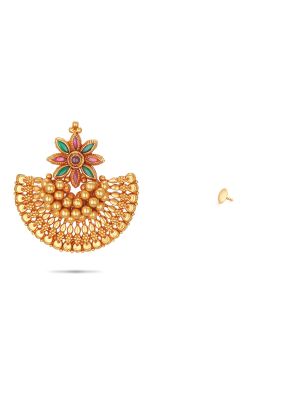Traditional Enchanting Gold Earrings-hover