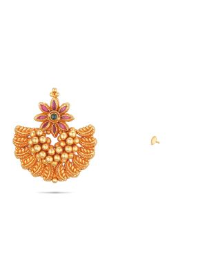 Traditional Enchanting Gold Earrings-hover