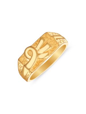 Attractive Mens Gold Ring-hover