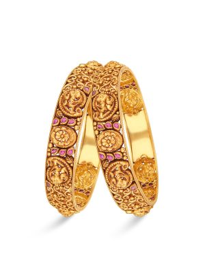 Traditional Bridal Gold Bangle-hover