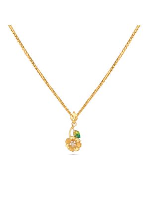 Exquisite Floral Pendant-hover