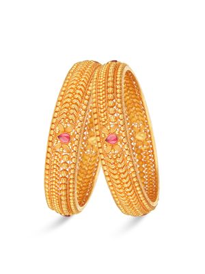 Elegant Floral Gold Bangle-hover