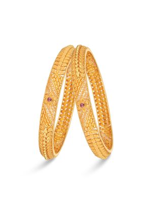 Exquisite Floral Gold Bangle-hover