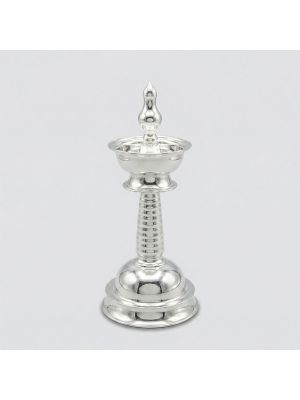 Auspicious Guruvayur Silver Vilaku-hover