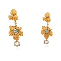 Elegant Floral Motif Earrings 