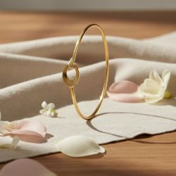 Trendy Gold Pyramid Casting Gadi