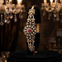 Modern Bridal Floral Diamond Gadi-hover