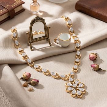 Teardrop Loop Floral Diamond Gold Necklace