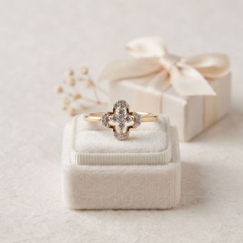 Shining Leaf Clover Diamond Ring