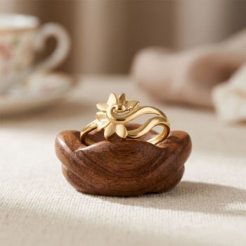 Artistic Lotus Casting Golden Ring