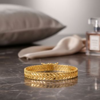 Modern Kuwait Leaf Gold Gadi 