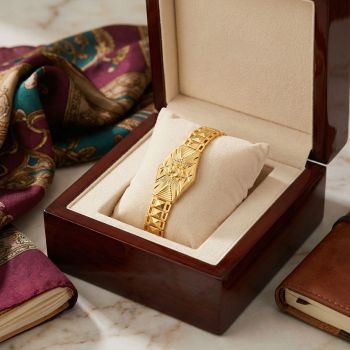 Auspicious Ganesha Divine Gold Bracelet