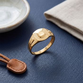 Classic Radiant Signet Casting Gold Ring