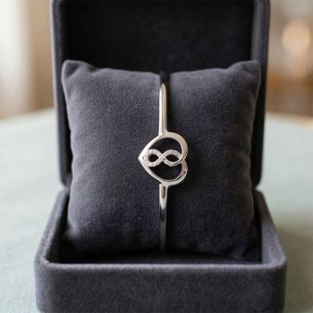 Traditional Infinity Heart Silver Gadi