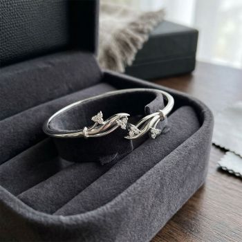 Bridal Minimalist Floral Silver Gadi