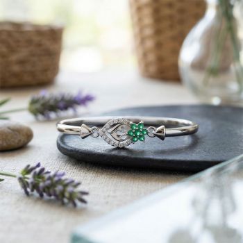 Silver Emerald Flower Hinged Gadi